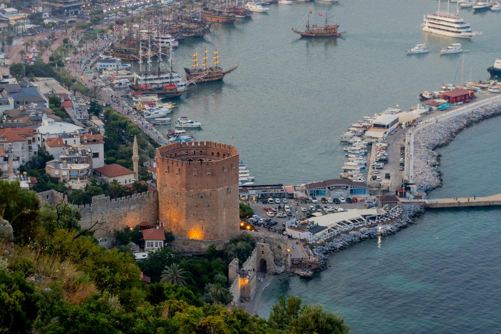 Alanya – burcht en Rode Toren
