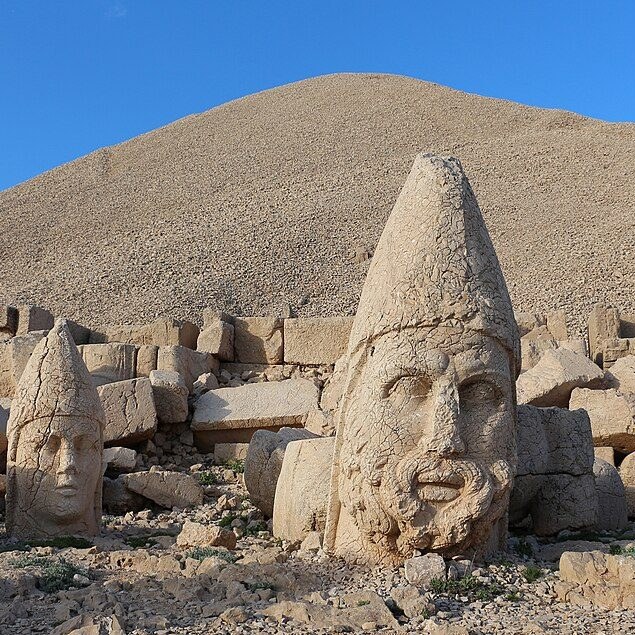 Nemrut Dağı – Sonnenaufgang auf dem Götterthron
