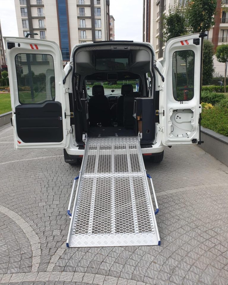 Rollstuhlgerechte Fahrzeuge